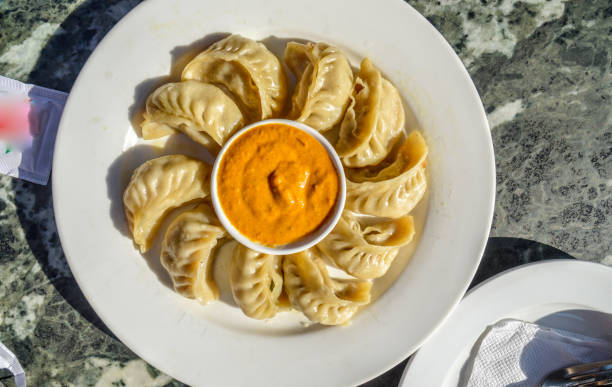 2. Momos